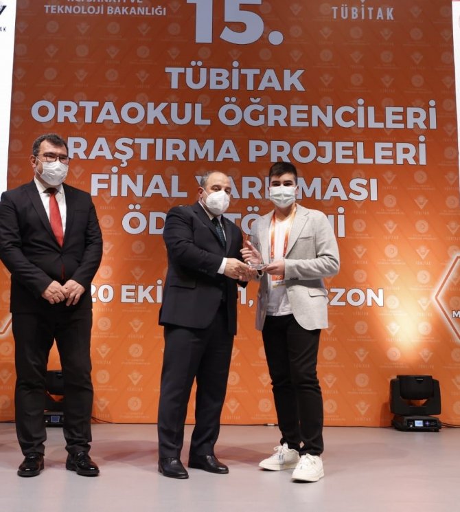 Tübi̇tak 2204-b Ortaokul Öğrencileri Araştırma Projeleri Final Yarışması’nda 2 Derece