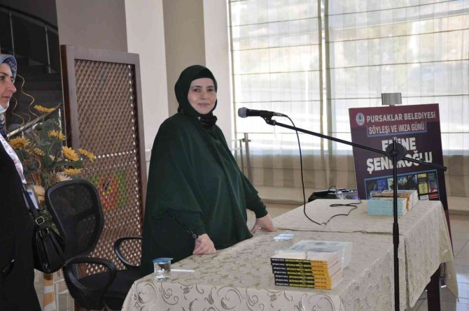Pursaklar’da Emine Şenlikoğlu Konferansına Yoğun İlgi