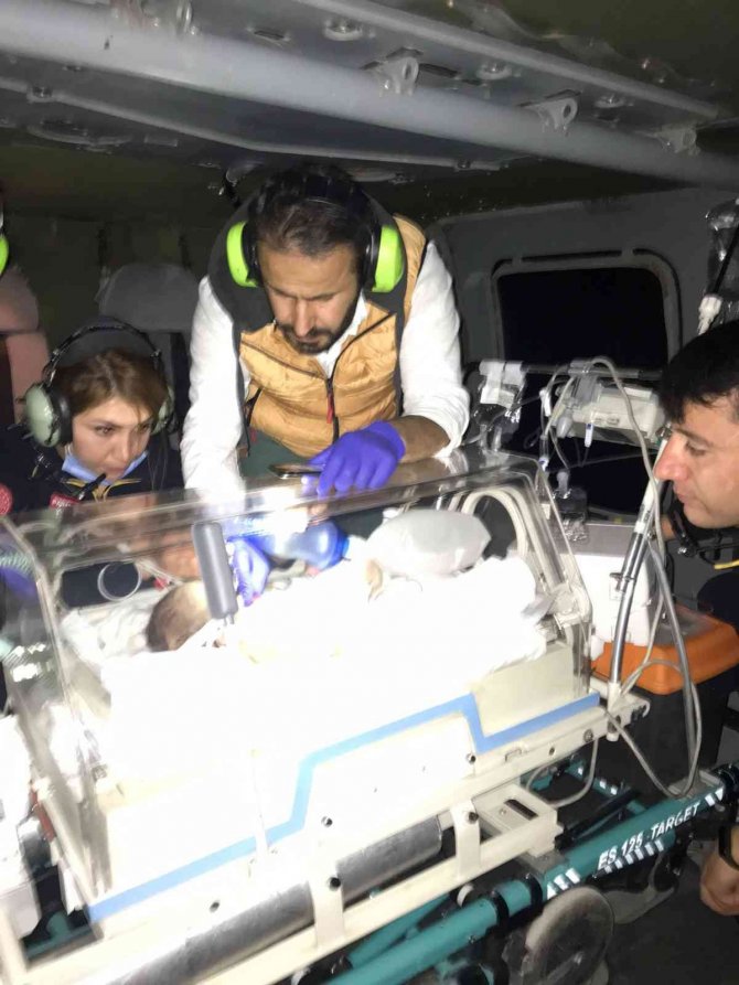 Polis Helikopteriyle Sevk Edilen Bebek Kurtarılamadı