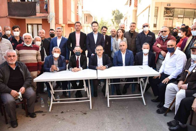Ak Partili Sürekli: “Tapuları Devredin, Dönüşümü Biz Yapacağız”