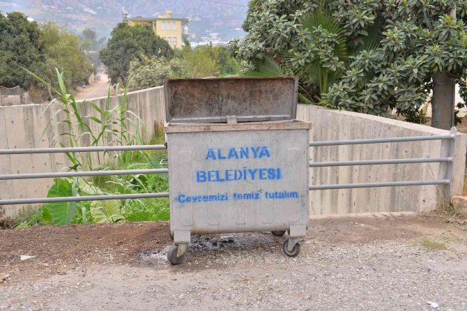 Alanya’da Çöp Konteynerleri Yenileniyor
