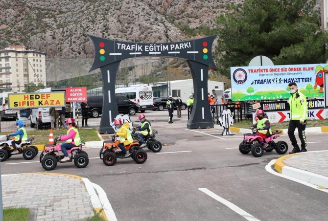 Amasyalı Çocuklara Trafik Okulu