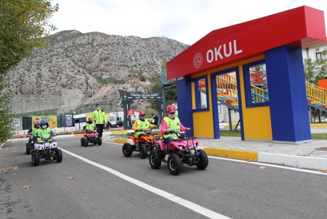 Amasyalı Çocuklara Trafik Okulu