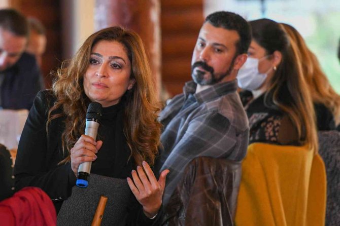 Demir: “Samsun’u Daha İyi Yerlere Nasıl Taşırız Gayreti İçindeyiz”