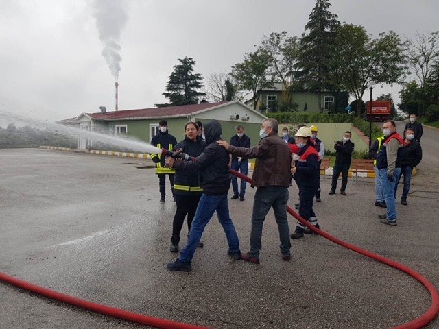 İ̇tfaiye’den İ̇zaydaş Personeline Eğitim