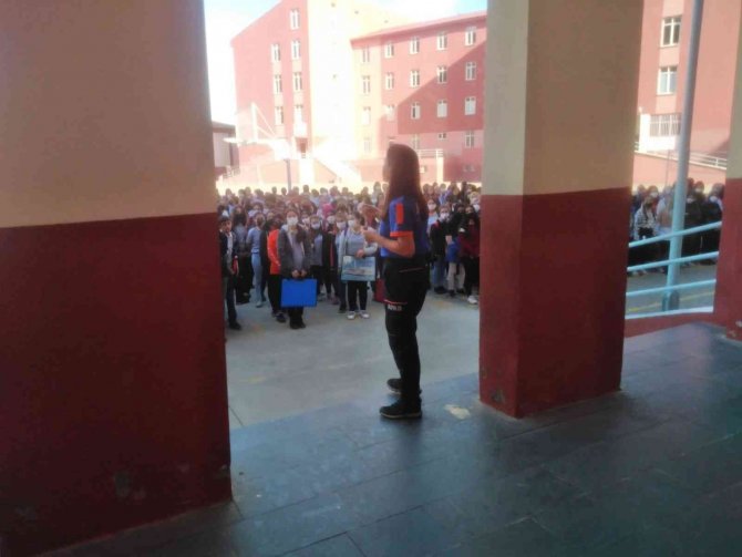 Afad Tarafından Çermik’te Kamp Kurularak Farkındalık Eğitimi Verildi