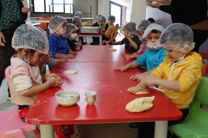 Minikler 4 Ayrı Modelle Geleceğe Hazırlanıyor