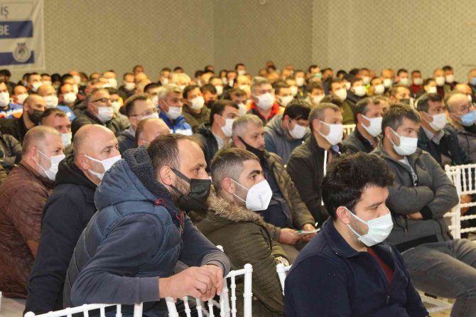 Deveci’den İşçilere: "Hak Mücadelesinde Kardeşçe, Yüreklice Yan Yana Olun"