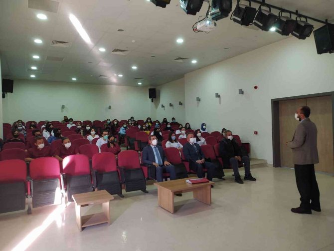 Bağımlılık İle Mücadele İçin Bilgilendirildiler