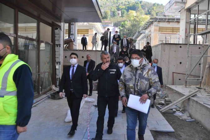 Afad Başkanı Sezer, Dereli’de İncelemelerde Bulundu