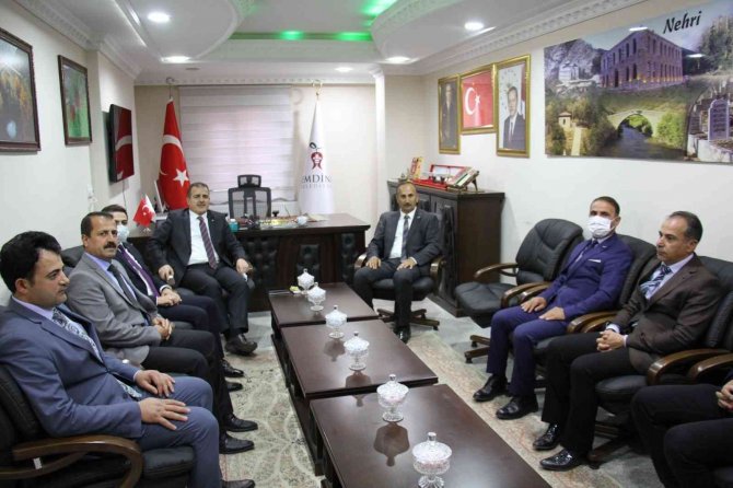 Vali Akbıyık’tan Şemdinli’ye Ziyaret