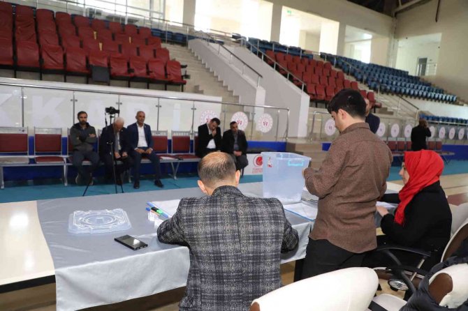 Hakkari’de 5 Kişilik İşe 566 Kişi Başvurdu