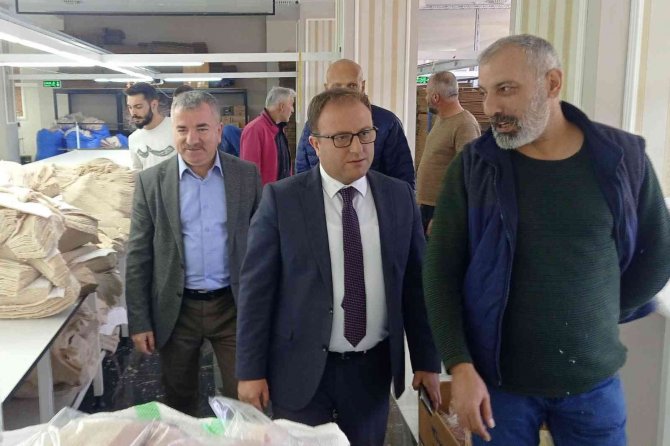 Özdemir: “Üreterek Ülkemize Katkı Sunan Herkes Başımızın Tacıdır”