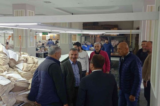 Özdemir: “Üreterek Ülkemize Katkı Sunan Herkes Başımızın Tacıdır”
