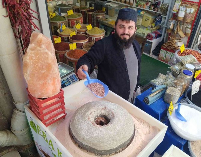 84 Mineralli Himalaya Tuzu Şifa Saçıyor