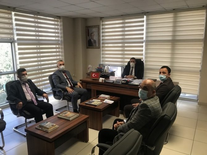 Burhaniye Kaymakamı Memiş, Kurumları Ziyaret Etti Denetim Yaptı