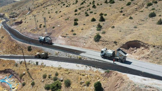 Konya Büyükşehir 2021 Hedefi Olan 400 Km Mahalle Yolunu Tamamladı