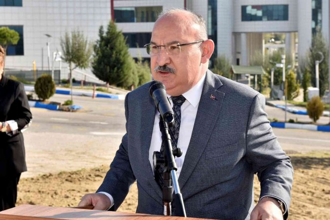 Manisa Cbü’de Fidan Dikim Töreni
