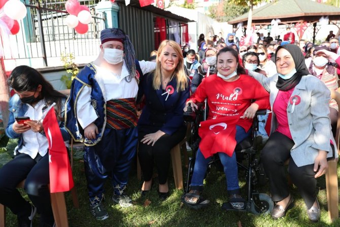 Engelsiz Yaşam Akademisi’nde 29 Ekim Cumhuriyet Bayramı Coşkusu