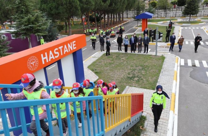 Amasyalı Çocuklara Trafik Okulu