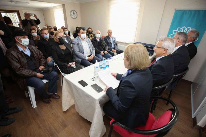 Başkan Turgay Erdem’e Teşekkür Plaketi