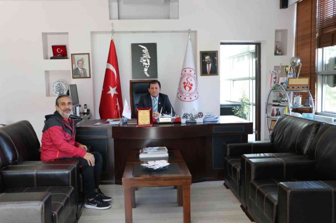 Down Sendromlular Futsal Milli Takım Antrenörü’nden Kabakcı’ya Ziyaret