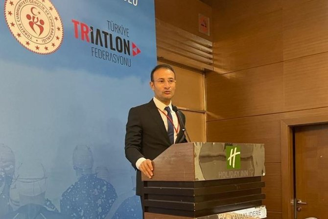 Triatlonda Denizlili Başkan Güven Tazeledi