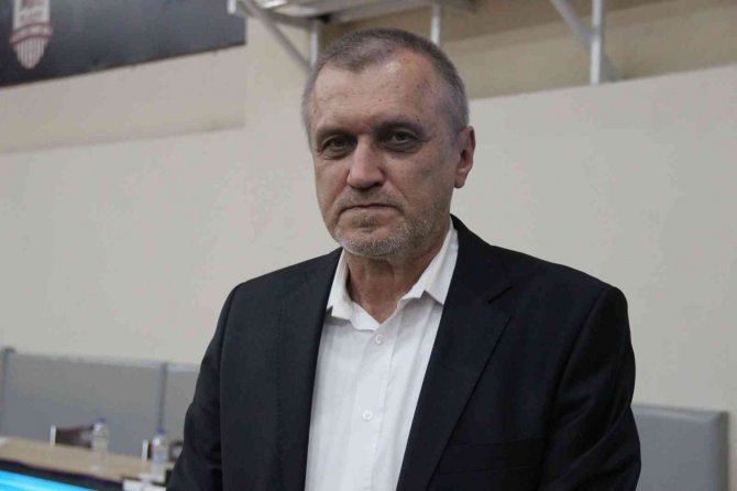 Elazığ İ̇l Özel İ̇dare Başantrenörü Acer: “Zor Günler Geçiriyoruz Ama Pes Etmeyeceğiz”