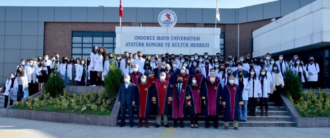 Rektör Ünal’dan Veterinerlik Öğrencilerine: “Gelecekte Başarı Hikayelerinizi Duymak İstiyoruz”