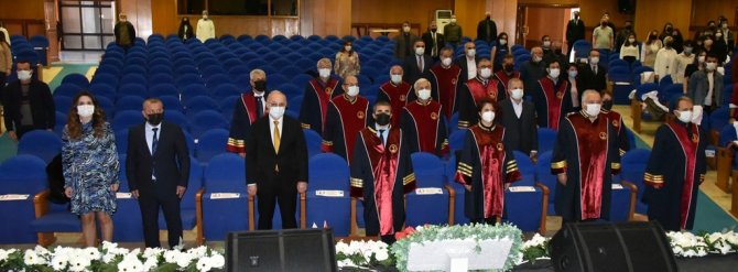 Rektör Ünal’dan Veterinerlik Öğrencilerine: “Gelecekte Başarı Hikayelerinizi Duymak İstiyoruz”
