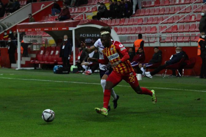 Ziraat Türkiye Kupası: Kayserispor: 3 - Artvin Hopaspor: 0