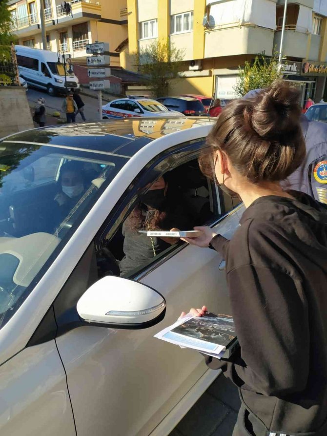 Öğrenciler ‘Yayalar Kırmızı Çizgimizdir Farkındalığı’ Oluşturdular