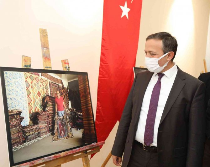 Erü’de ’Unutulmayan Meslekler’ Fotoğraf Sergisi Düzenlendi