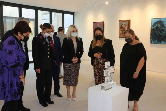 Geleneksel Cumhuriyet Sergisi Açıldı