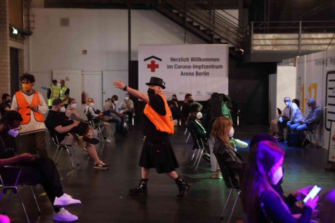 Almanya’da Son 24 Saatte 28 Bin 37 Yeni Vaka