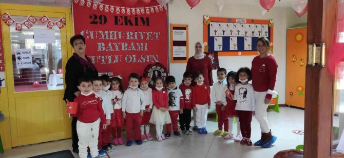 Altındağ Kreşlerinde 29 Ekim Coşkusu