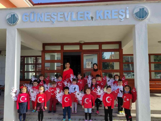 Altındağ Kreşlerinde 29 Ekim Coşkusu