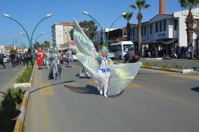 Ayvalık’ta 16. Uluslararası Zeytin Hasat Festivali Başladı