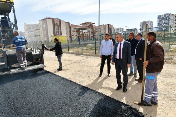 Başkan Çınar, Yol Yenileme Hizmetlerini İnceledi