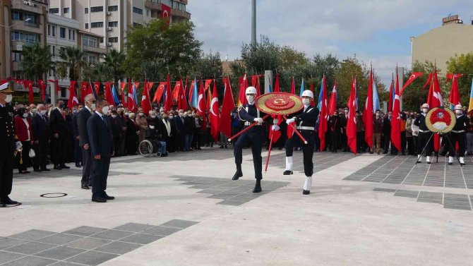 Çanakkale’de, 29 Ekim Cumhuriyet Bayramı Çelenk Töreni