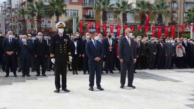Çanakkale’de, 29 Ekim Cumhuriyet Bayramı Çelenk Töreni