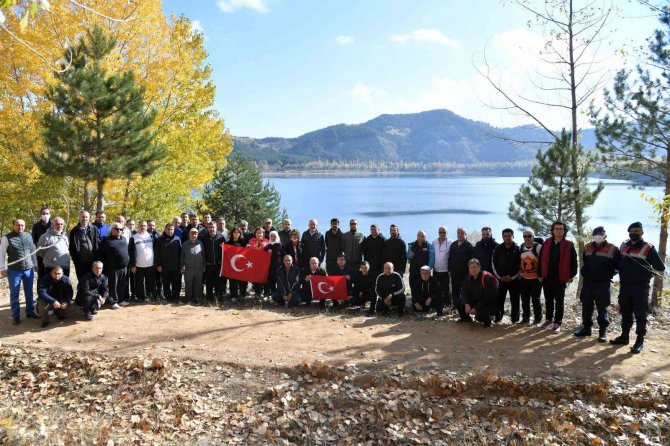 Cumhuriyet İçin Yürüdüler, Doğaya Kınalı Keklik Bıraktılar