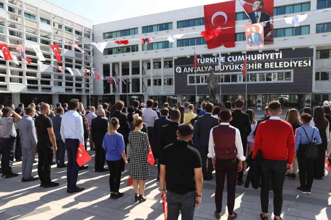 Büyükşehir’de Cumhuriyet Bayramı Töreni
