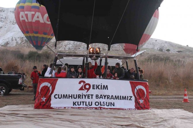 Pamukkale Semalarında Cumhuriyet Coşkusu