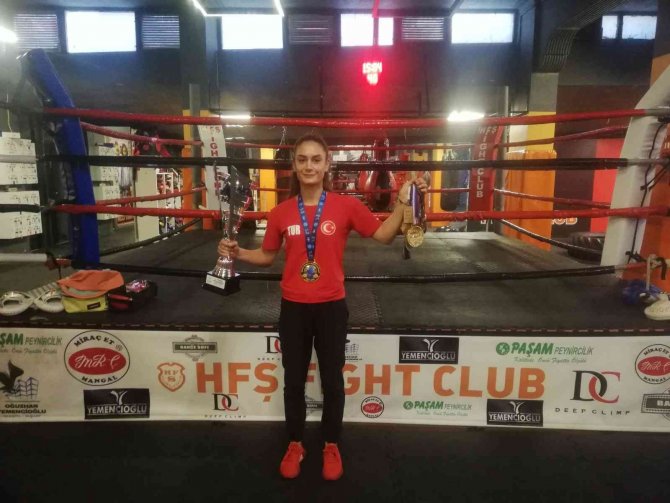 Duygu Turan: "Kick-boks Olimpik Spor Olursa, Ülkeme Altın Madalya Getirmek İstiyorum"