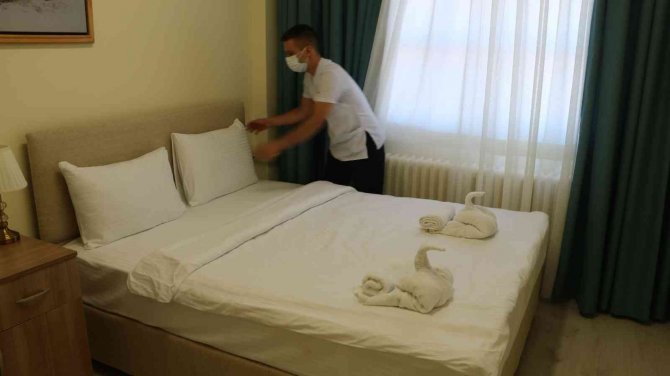 Edirne Dr. Sadık Ahmet Mesleki Teknik Ve Anadolu Lisesi Uygulamalı Oteli Törenle Açıldı