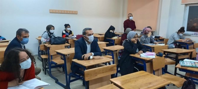 ”Emet Okuyor, Geleceğe Nefes Oluyor” Projesi