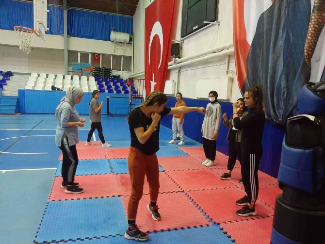 Gediz’de Savunma Sporları Rüzgarı