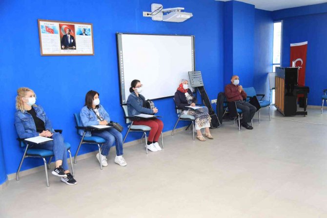 Gölbaşı Belediyesi, Eğitim Kurslarının Startını Verdi