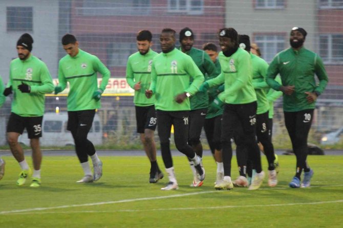 Hakan Keleş: “Hak Ettiğimiz 3 Puanı Almak İstiyoruz”